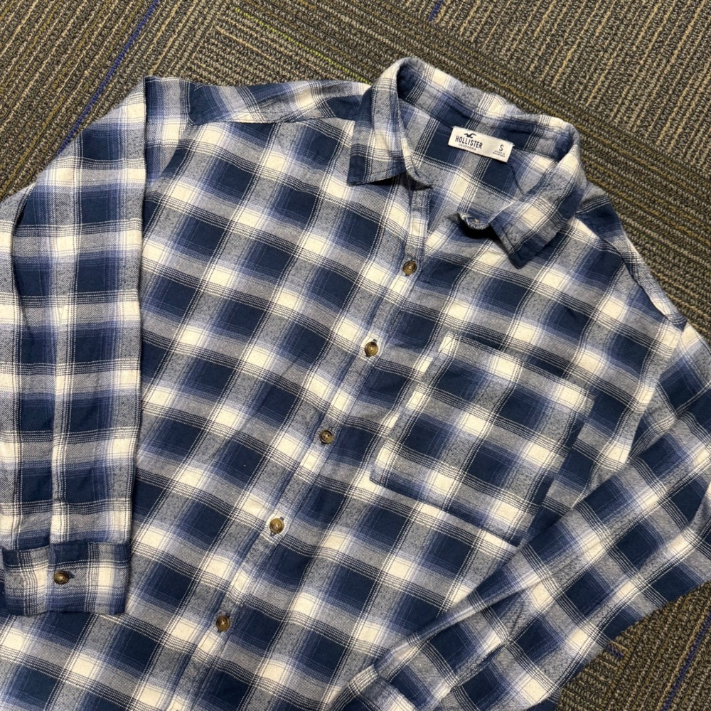 Hollister Plaid Flannel Shirt Women Small Blue White EUC Long Sleeve Button
